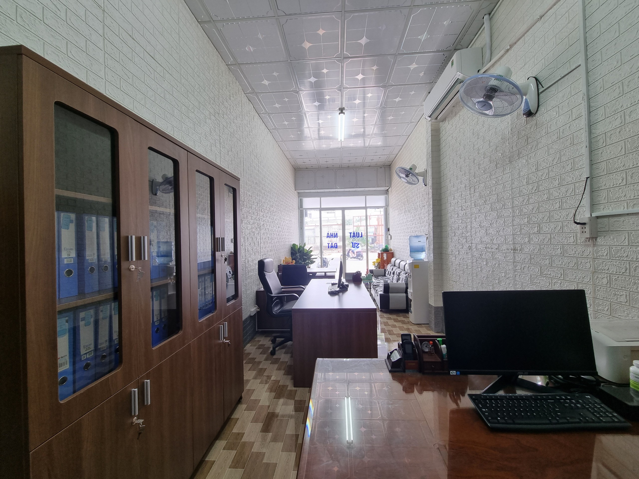 Luật sư 2 Luật sư 2